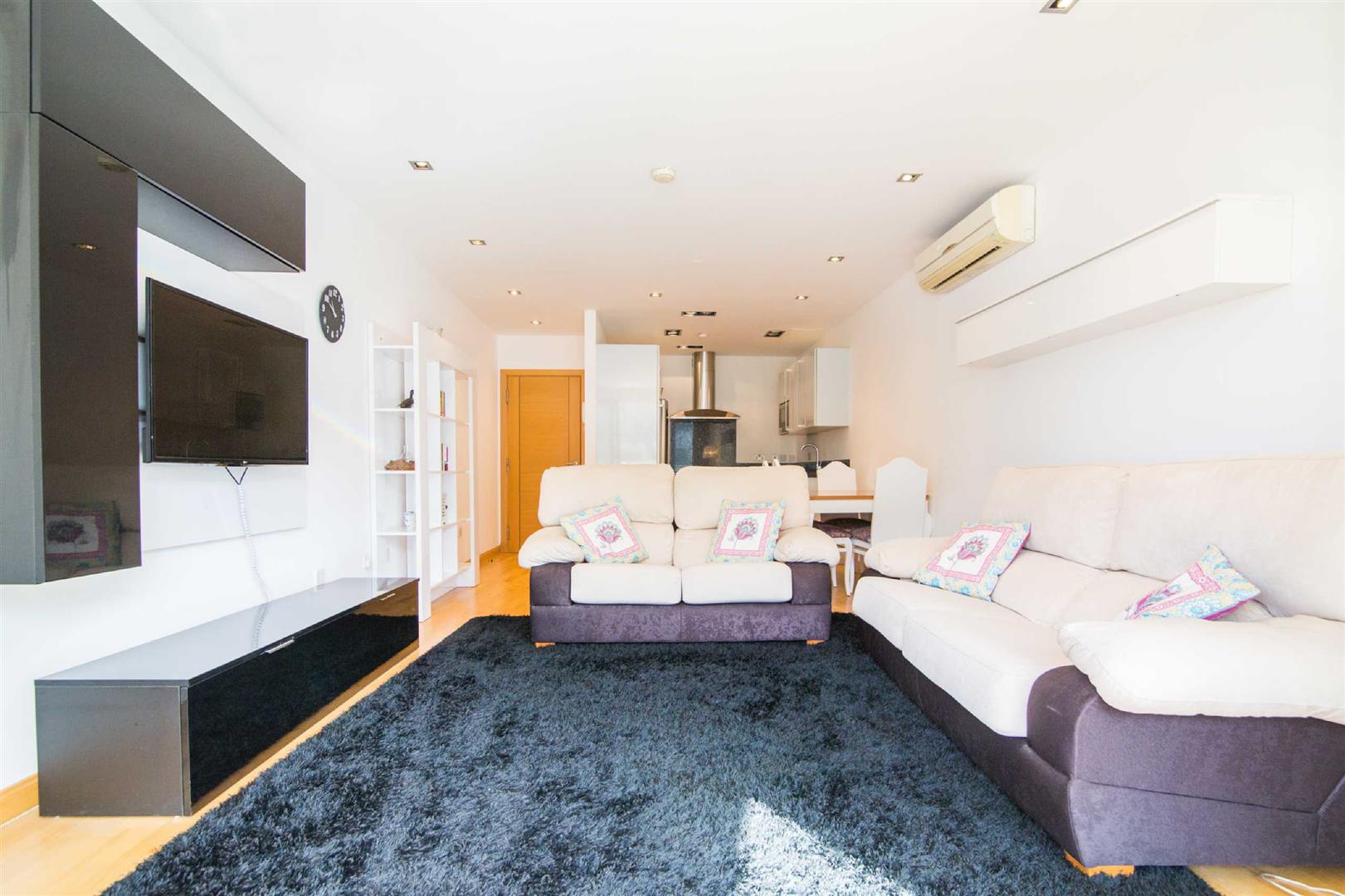 Image of Apartment - 3 Bedrooms - 2 Bathrooms for Rental in Royal Ocean Plaza-Gibraltar, Image 11